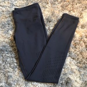 Vimmia navy leggings!